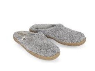 Natural Gray Slippers with Rubber Sole