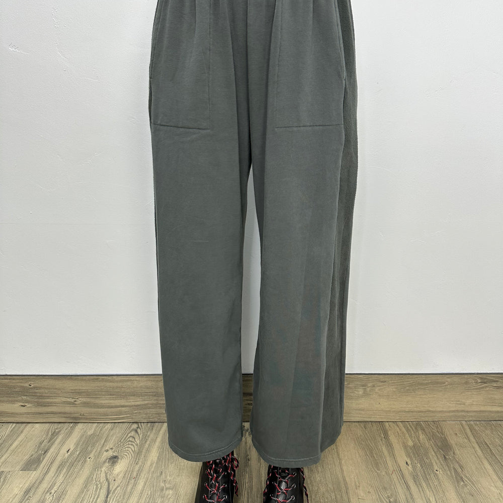 Wide Leg Iron Grey Fleece Pant with Pockets