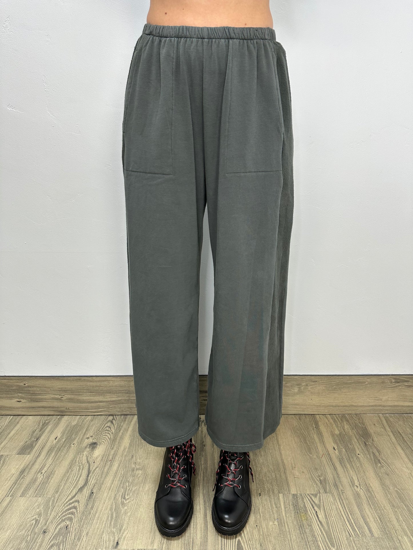 Wide Leg Iron Grey Fleece Pant with Pockets