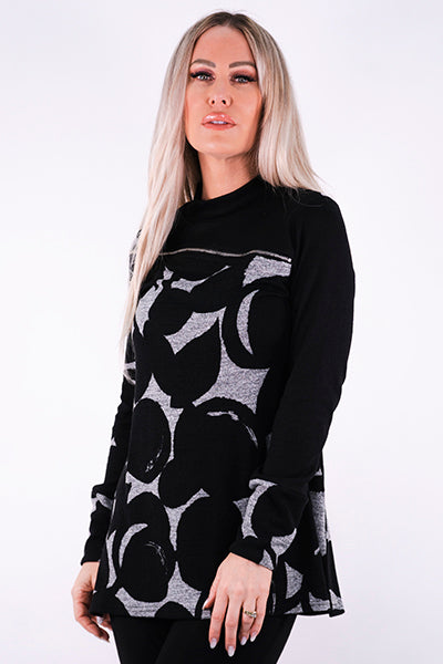 Load image into Gallery viewer, Black and Grey Long Sleeve Tunic
