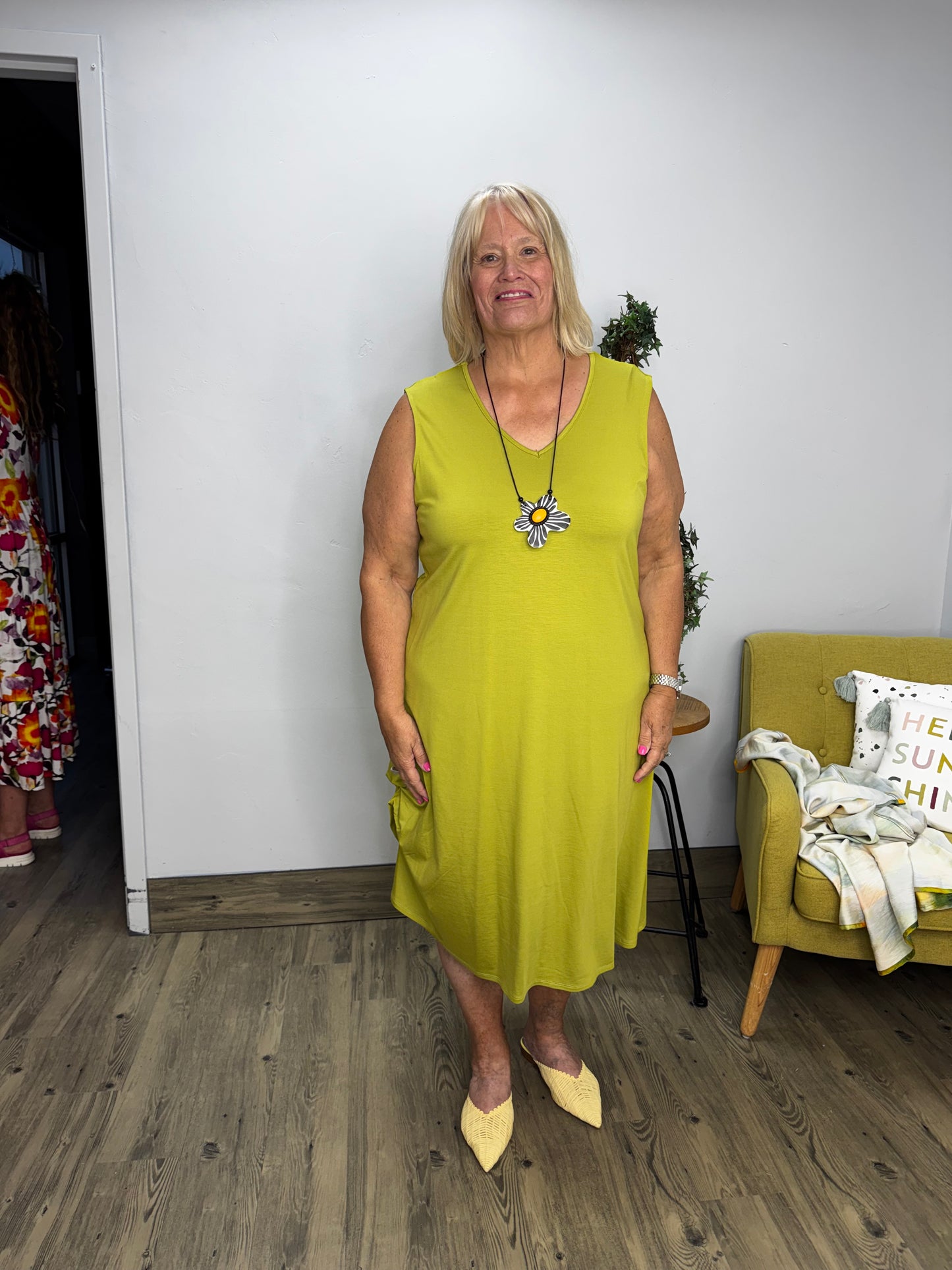 Citrus Green Bamboo Sleeveless Maxi Dress Twist Boutique Citrus Green Bamboo Sleeveless Maxi Dress Twist Boutique
