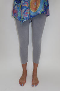 Silver Mineral Washed Pull On Capri Legging