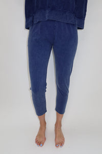 Denim Mineral Washed Pull On Capri Legging