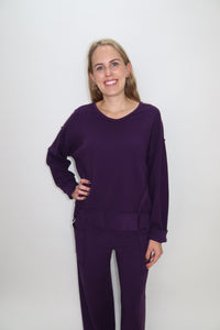 Blackberry V Neck Pull On Sweatshirt
