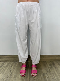 White Cotton Lantern Pants With Side Patch Pocket