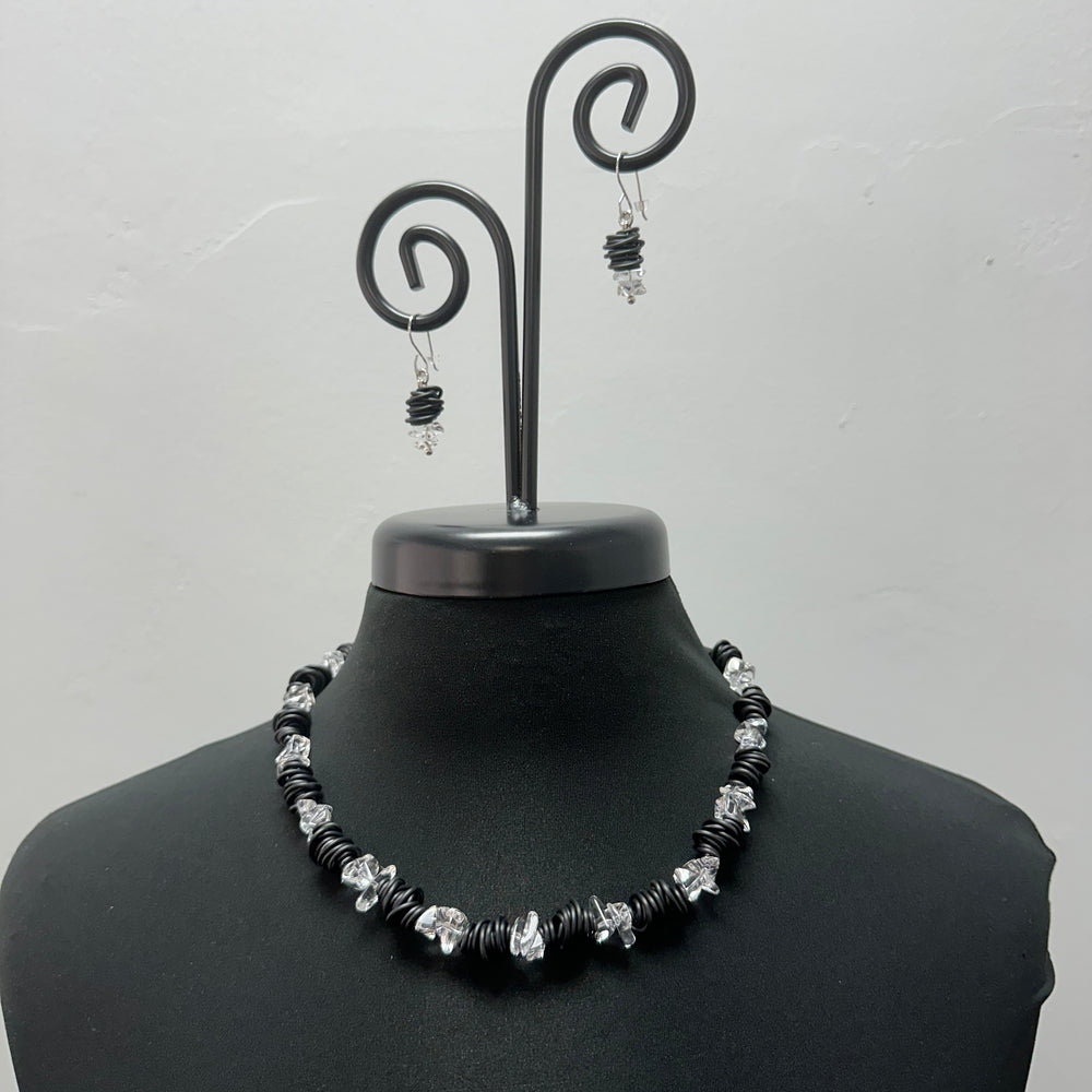 19.5” Black Holly Necklace