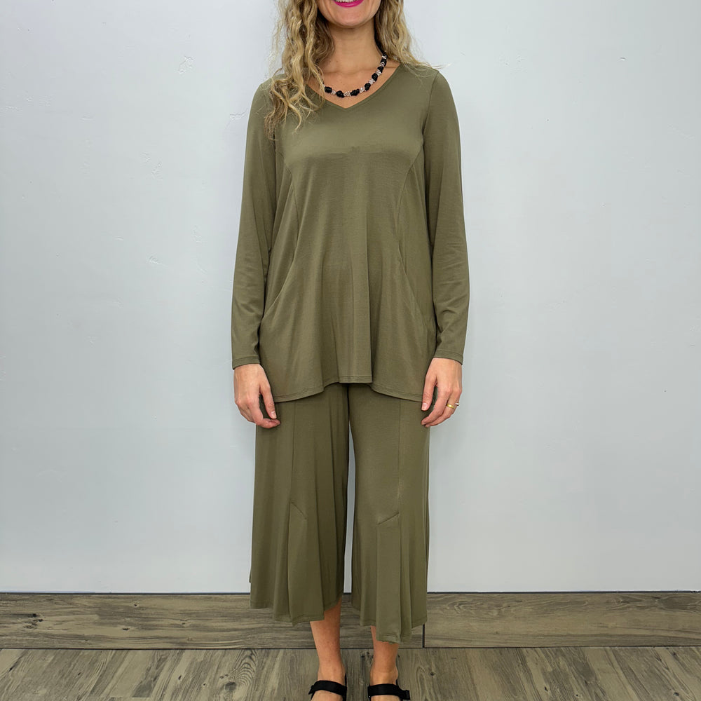 Olive Solid Long Sleeve Tunic with Pockets