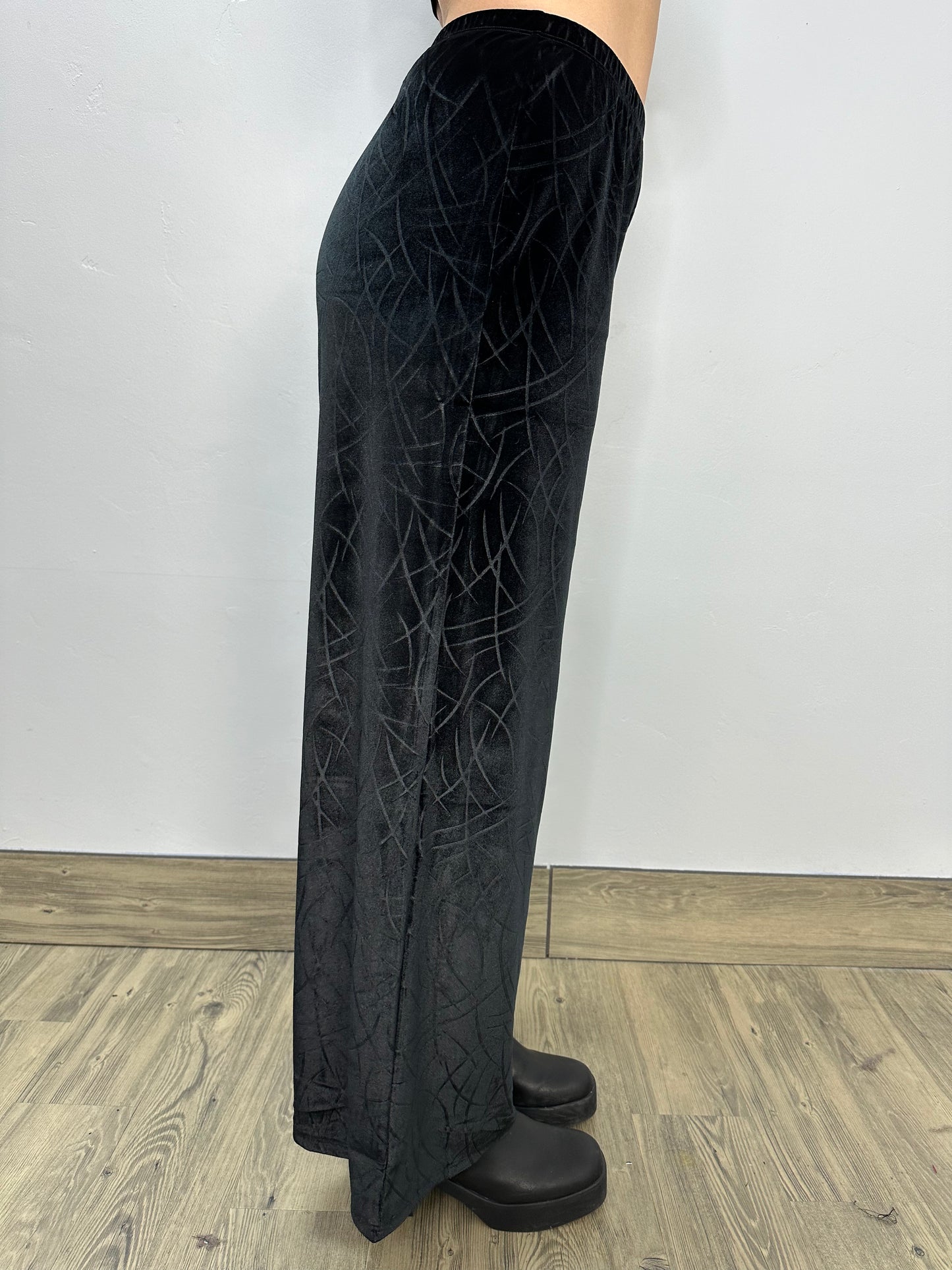 Black Velvet Amarillo Pant