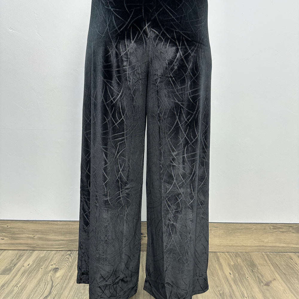 
                  
                    Black Velvet Amarillo Pant
                  
                