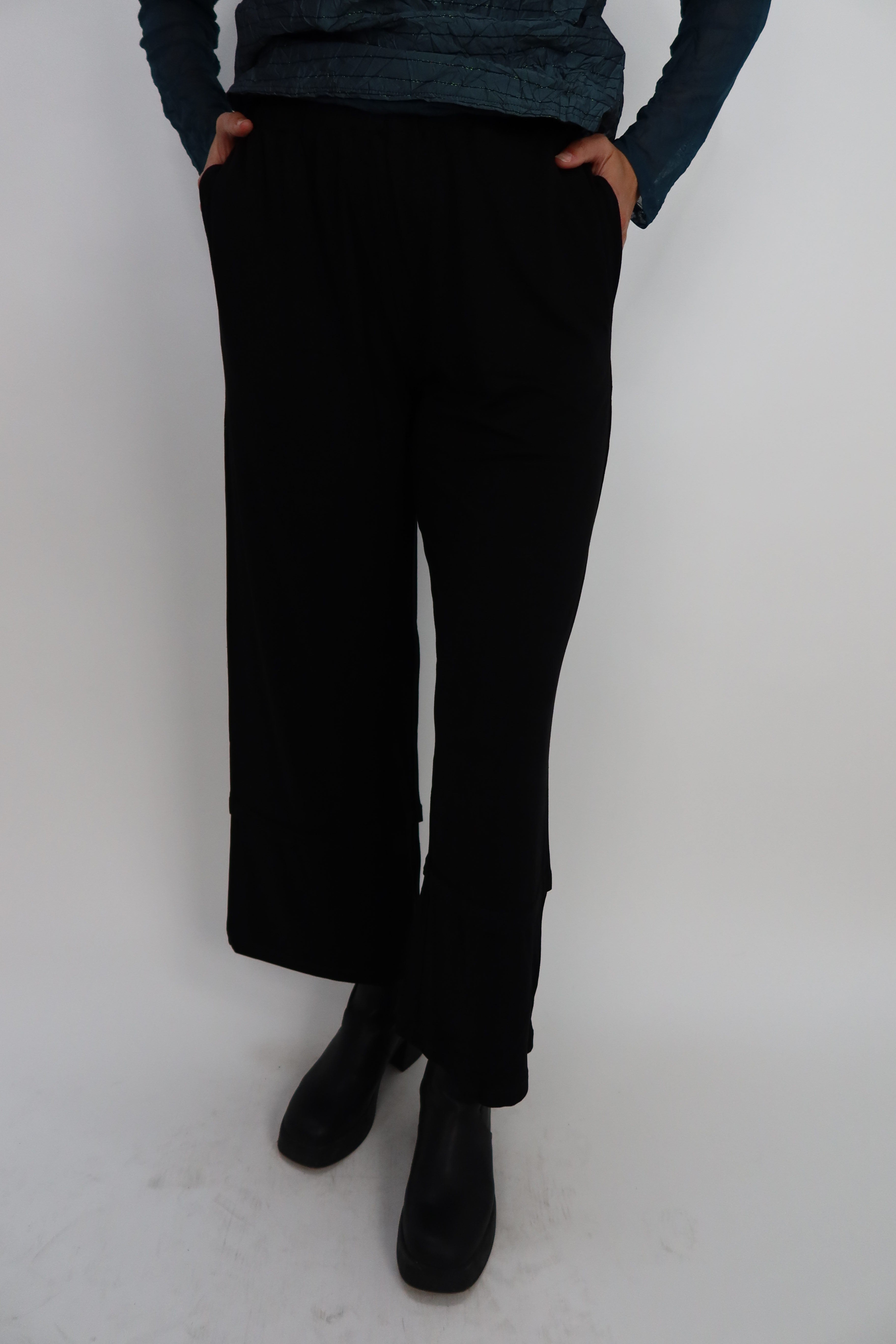 パンツ theredthread S dot sweatwide pants black THEREDTHREAD / ザレッドスレッド】S dot sweat wide pants
