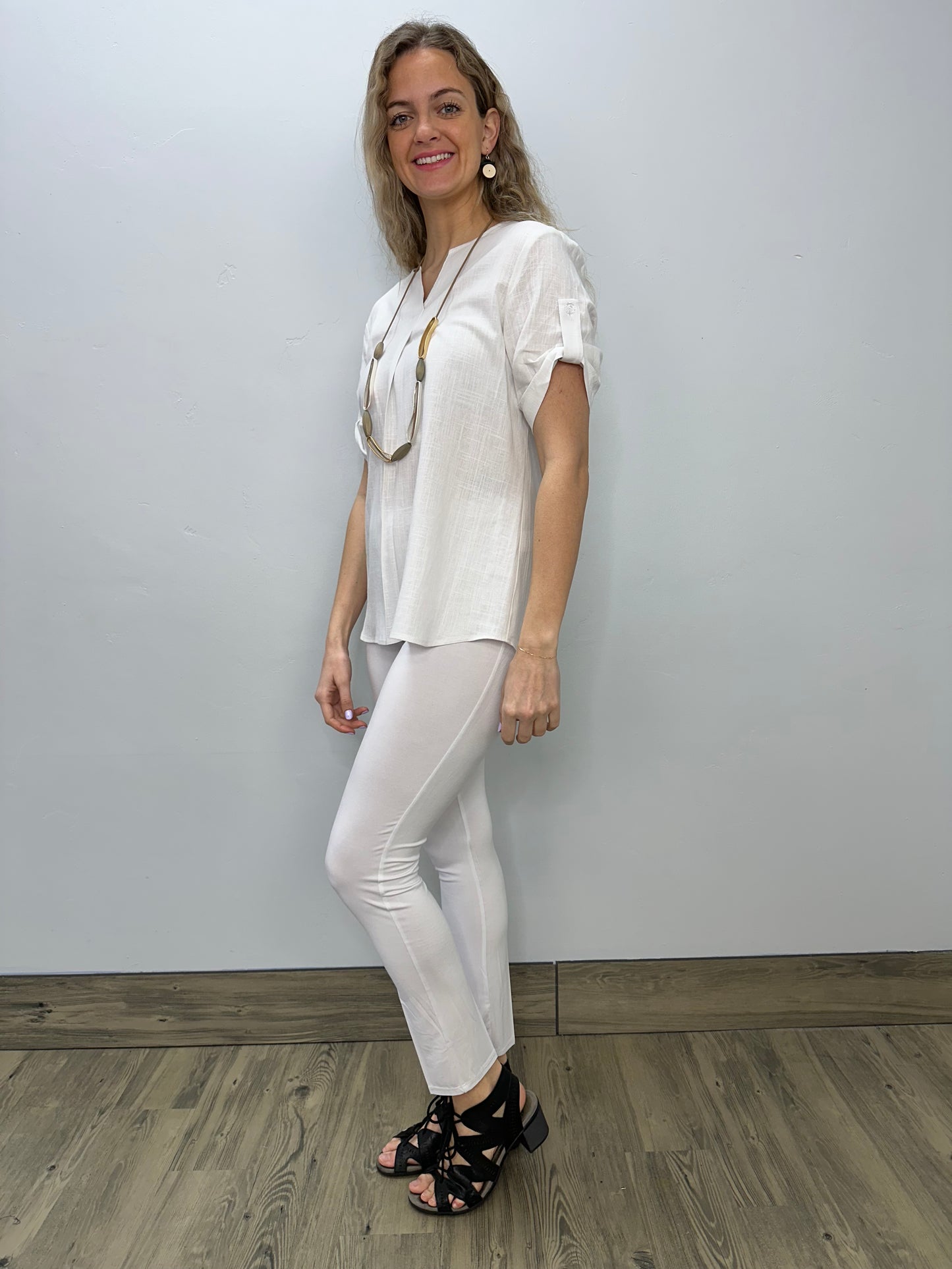 Load image into Gallery viewer, Ivory V-Neck Linen Blouse
