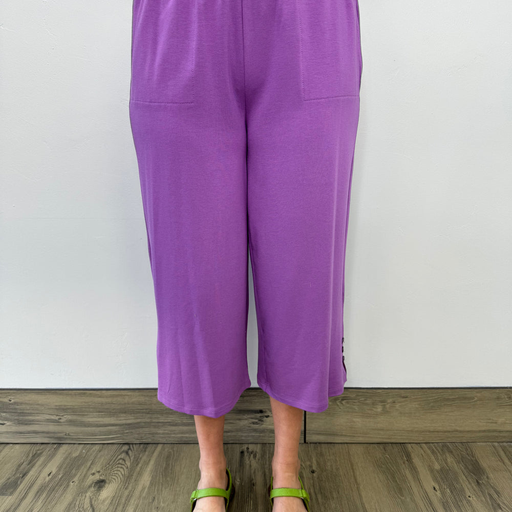 Iris Bamboo Terry Capri with Button Detail