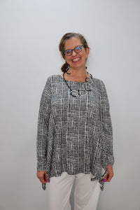 DTY Black and White Crosshatch Marsha Shark-bite Tunic