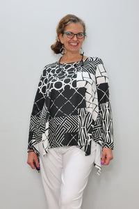 ITY Black and White Puzzle Marsha Shark-bite Tunic