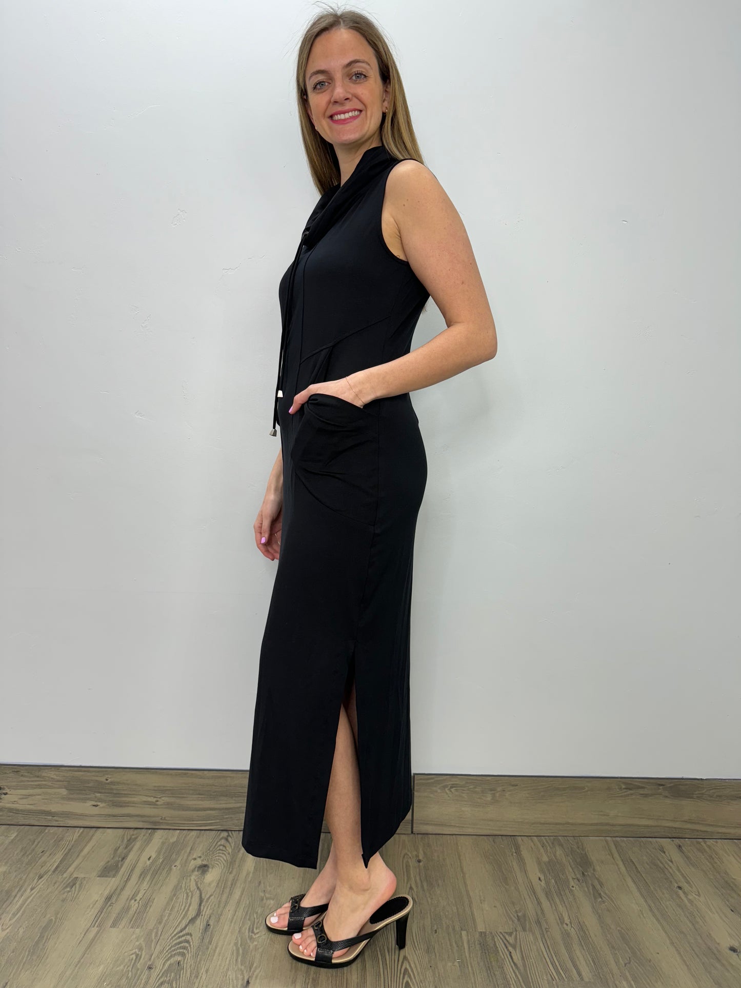 Long Black Sleeveless Dress with Pockets