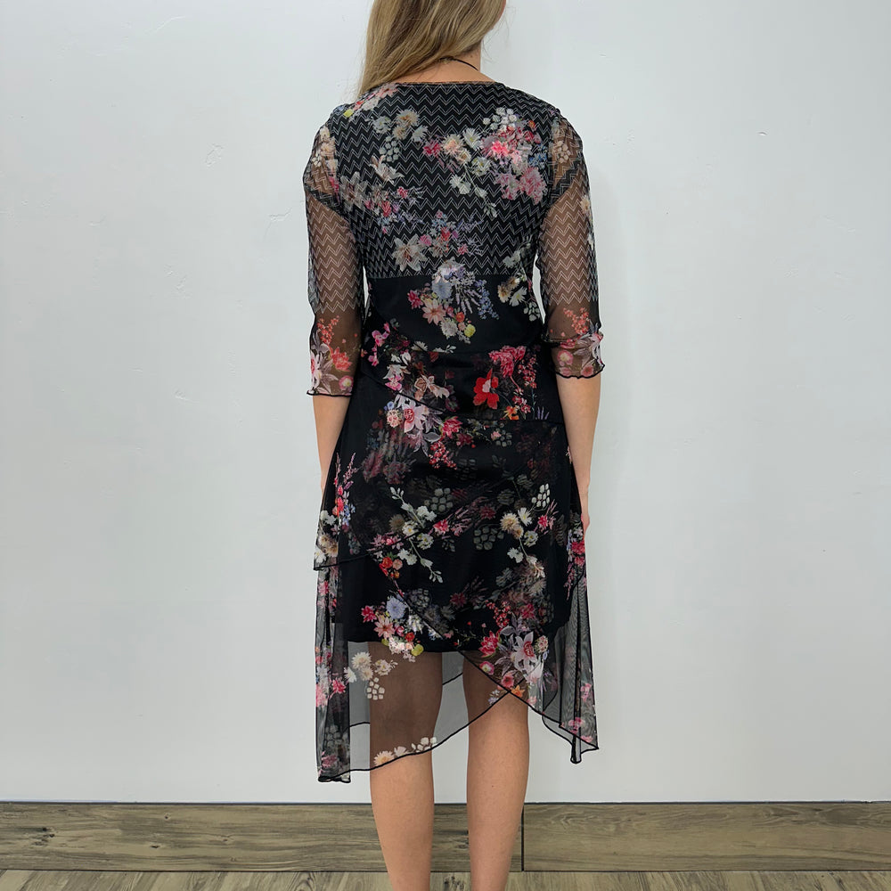 
                  
                    Black Floral Elegant Drape 3/4 Sleeve Dress
                  
                