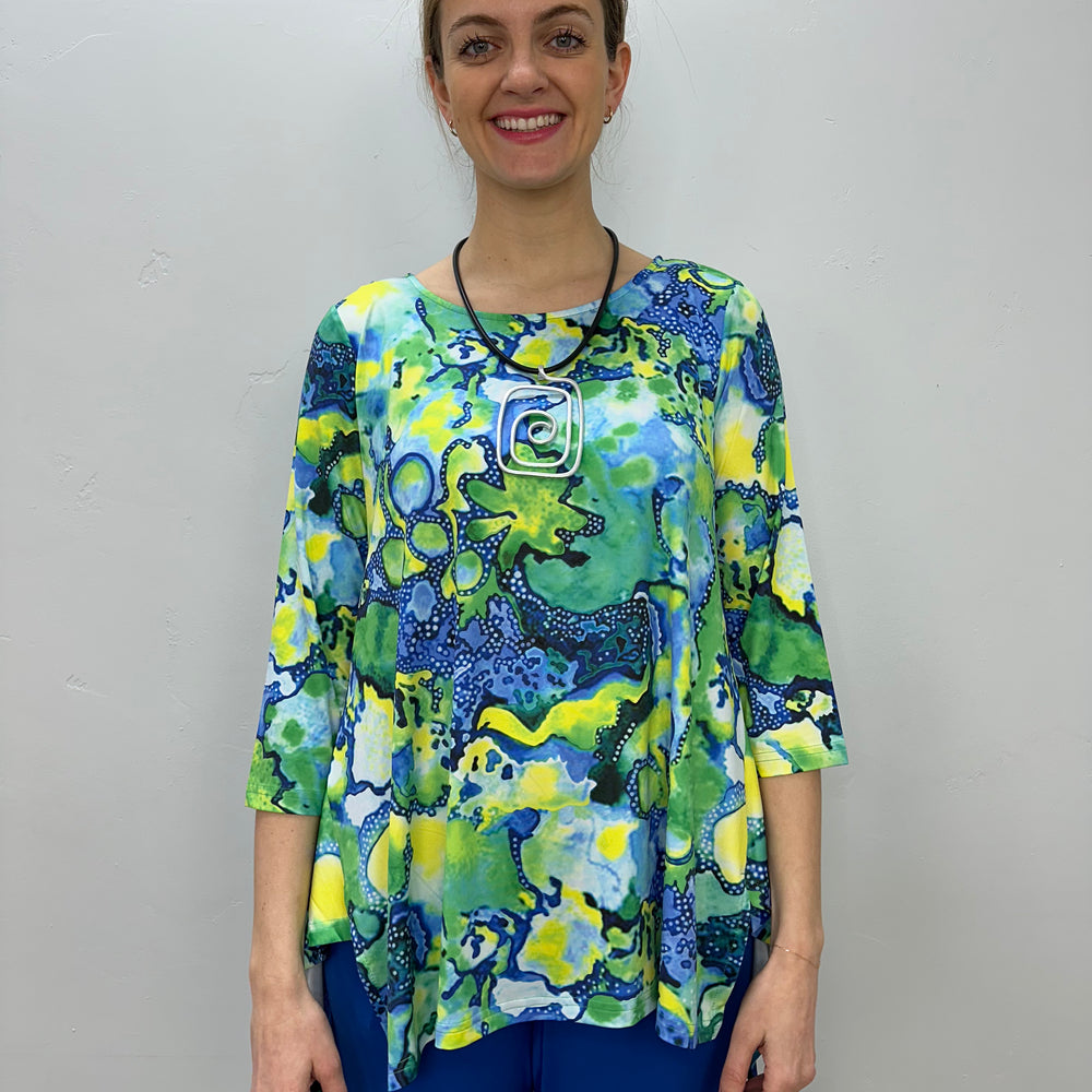 Green and Blue Pattern 3/4 Sleeve Shark-bite Tunic