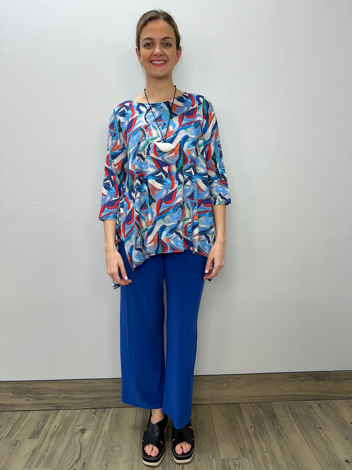 Blue and Red Abstract Pattern 3/4 Sleeve Shark-bite Tunic