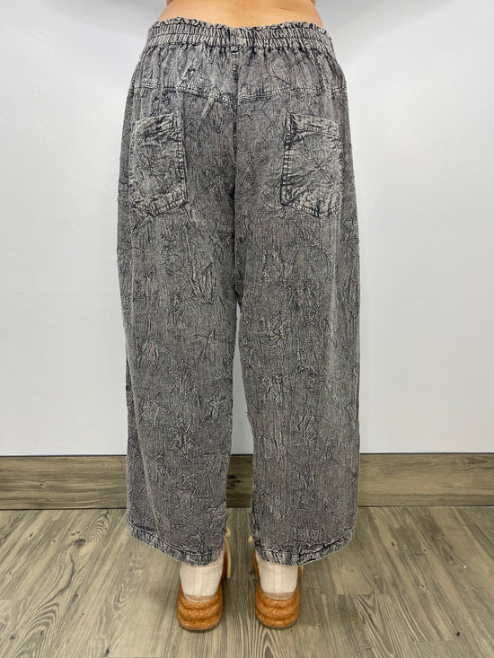 Load image into Gallery viewer, Star Printed Gray Jean
