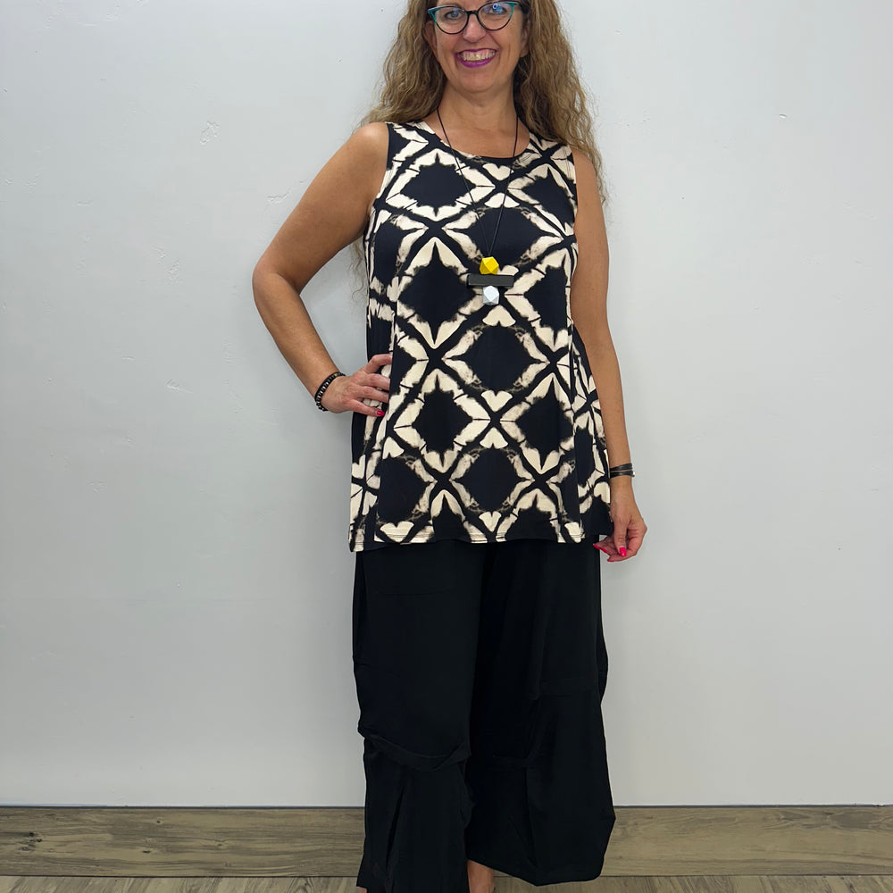 Optic Black and Tan Squares Sleeveless Desa Tunic