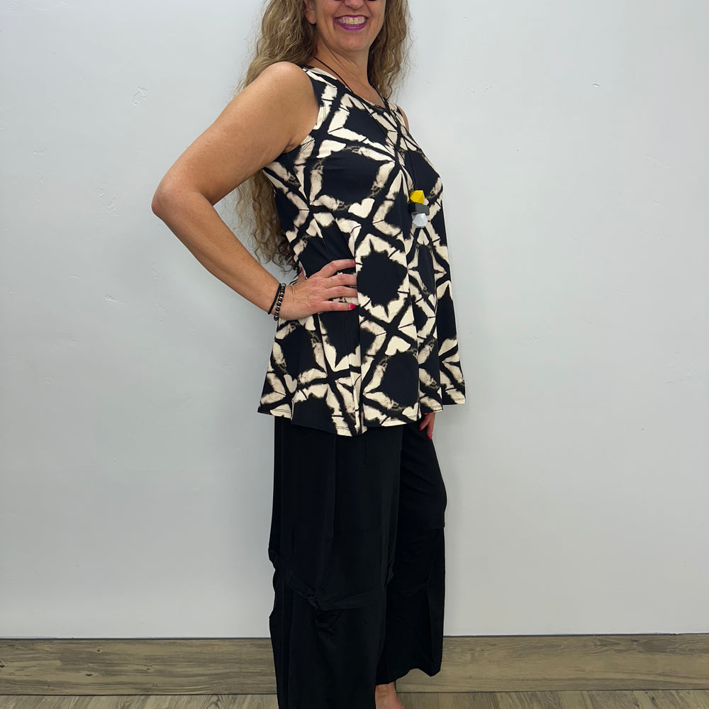 Optic Black and Tan Squares Sleeveless Desa Tunic