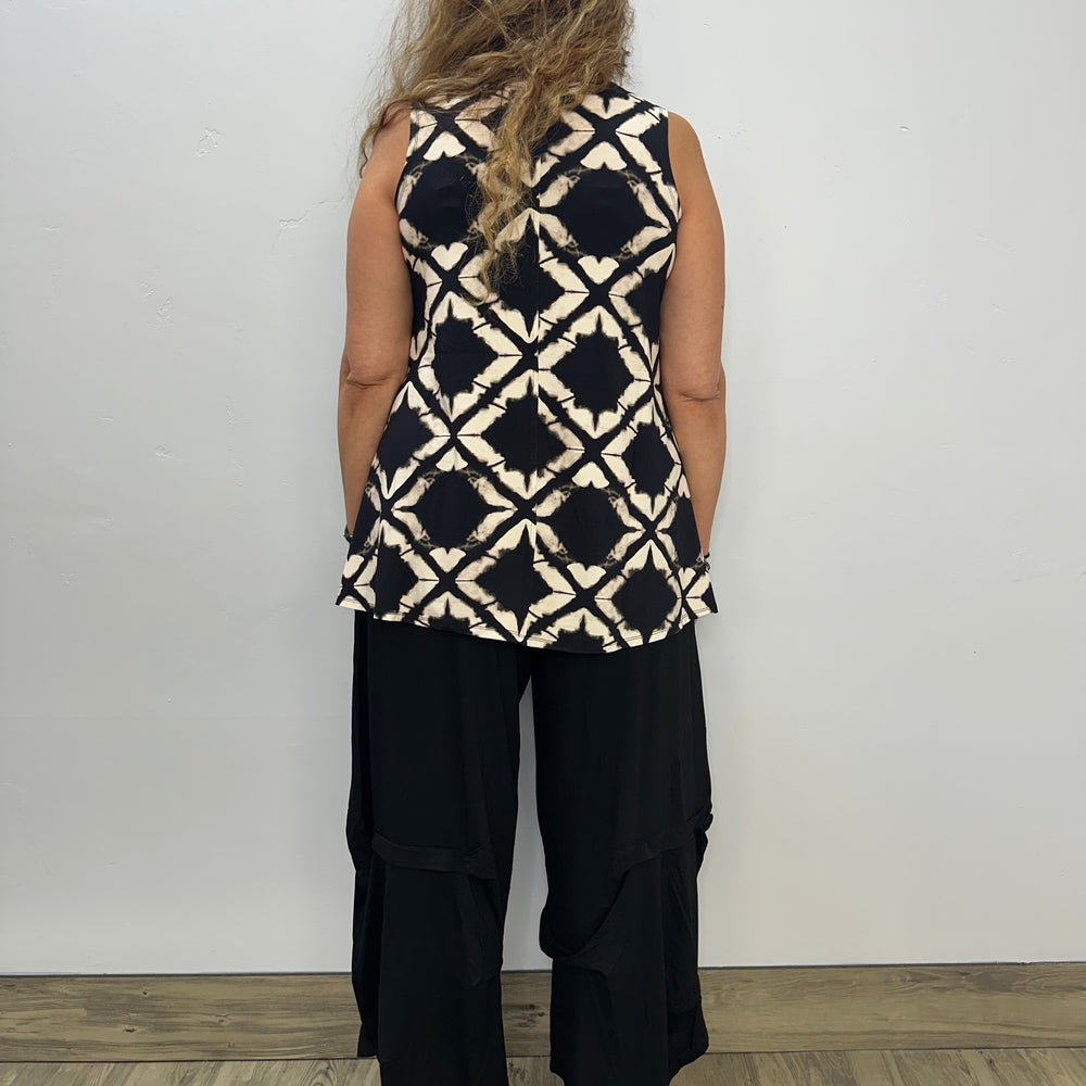 
                  
                    Optic Black and Tan Squares Sleeveless Desa Tunic
                  
                