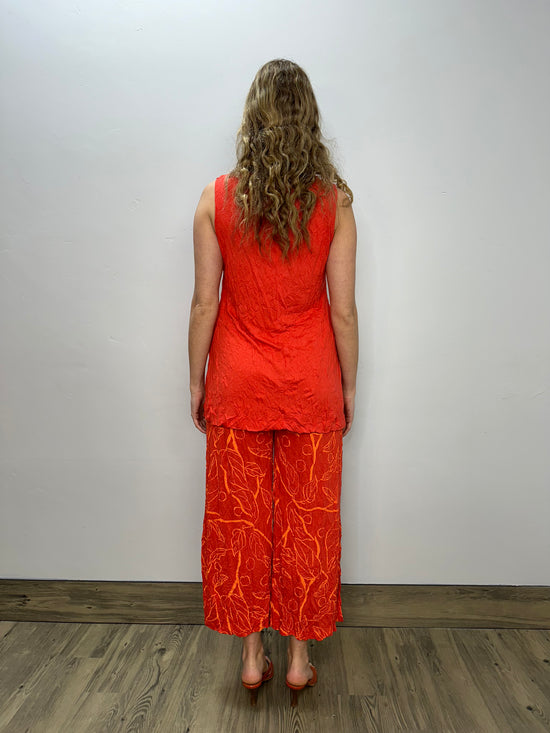 Load image into Gallery viewer, Liz Crinkle Tank - Apricot
