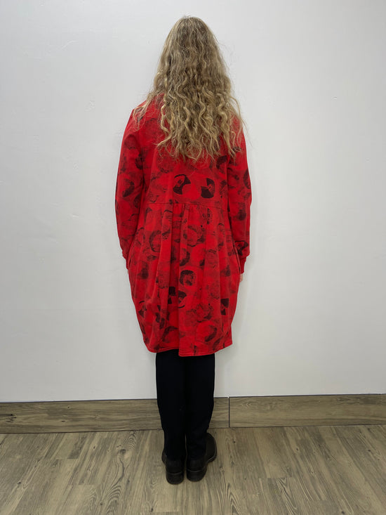 Load image into Gallery viewer, Pepper Print Button Down Bee Coat
