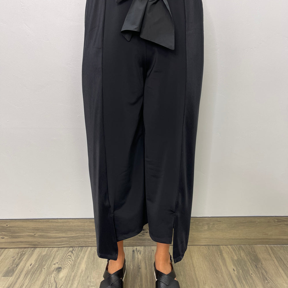 Black Bow Tie Rib Pant