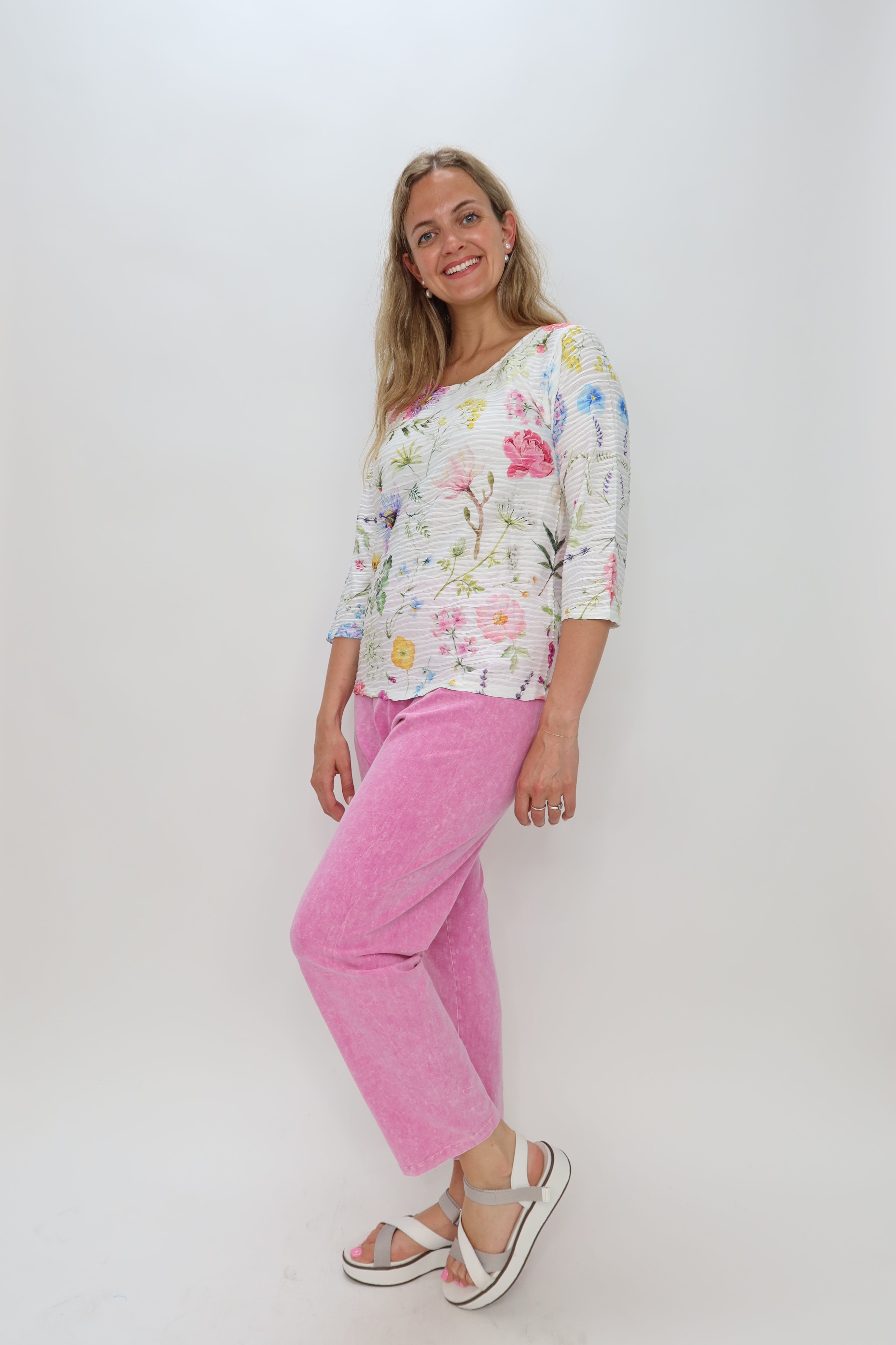 Floral Pattern 3/4 Sleeve Textured Top – Twist Boutique