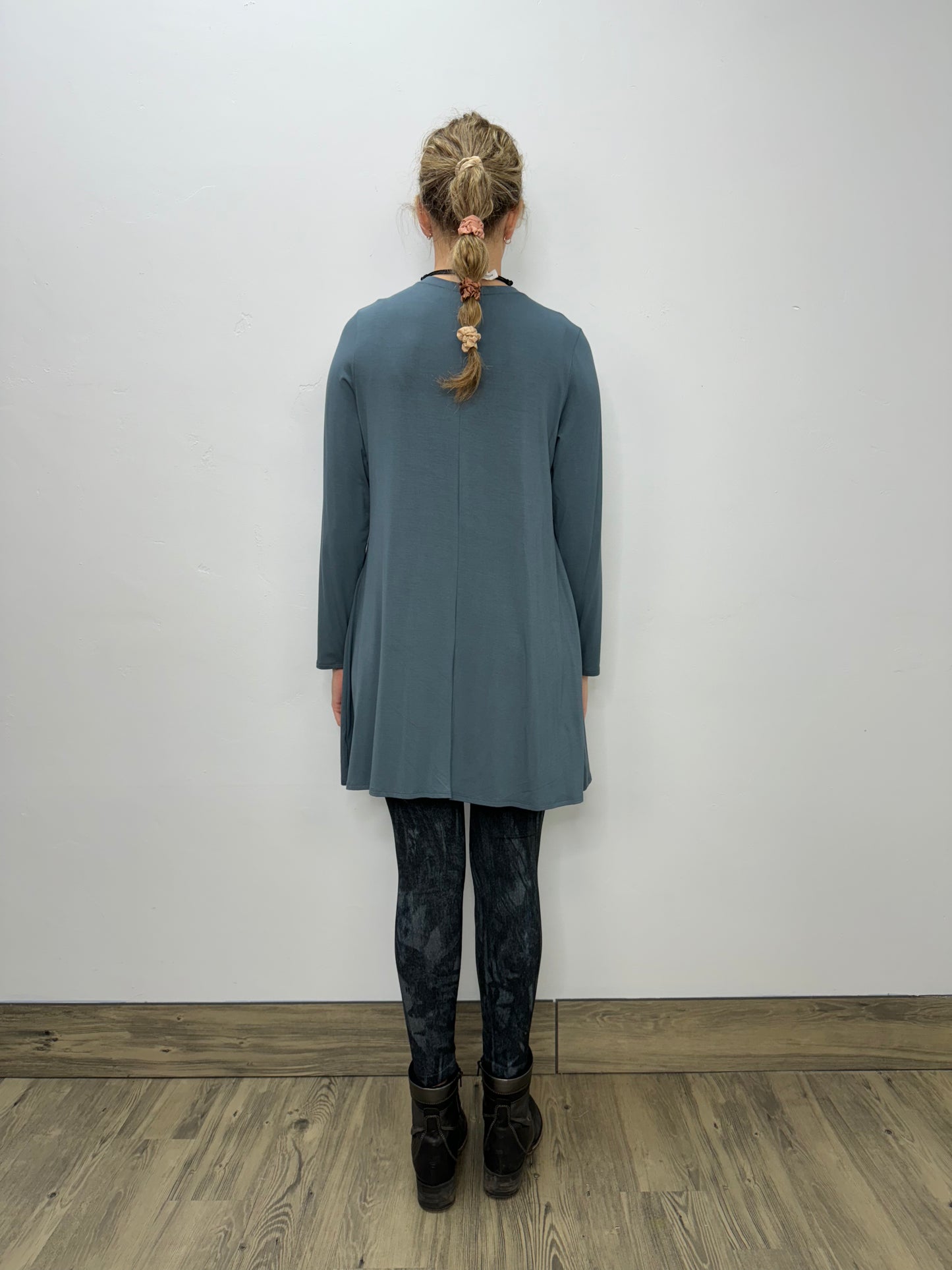 Load image into Gallery viewer, Long Sleeve Basic A-Line Tunic - Azure
