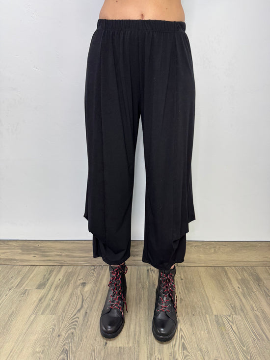 Black Natalie Crop Pant