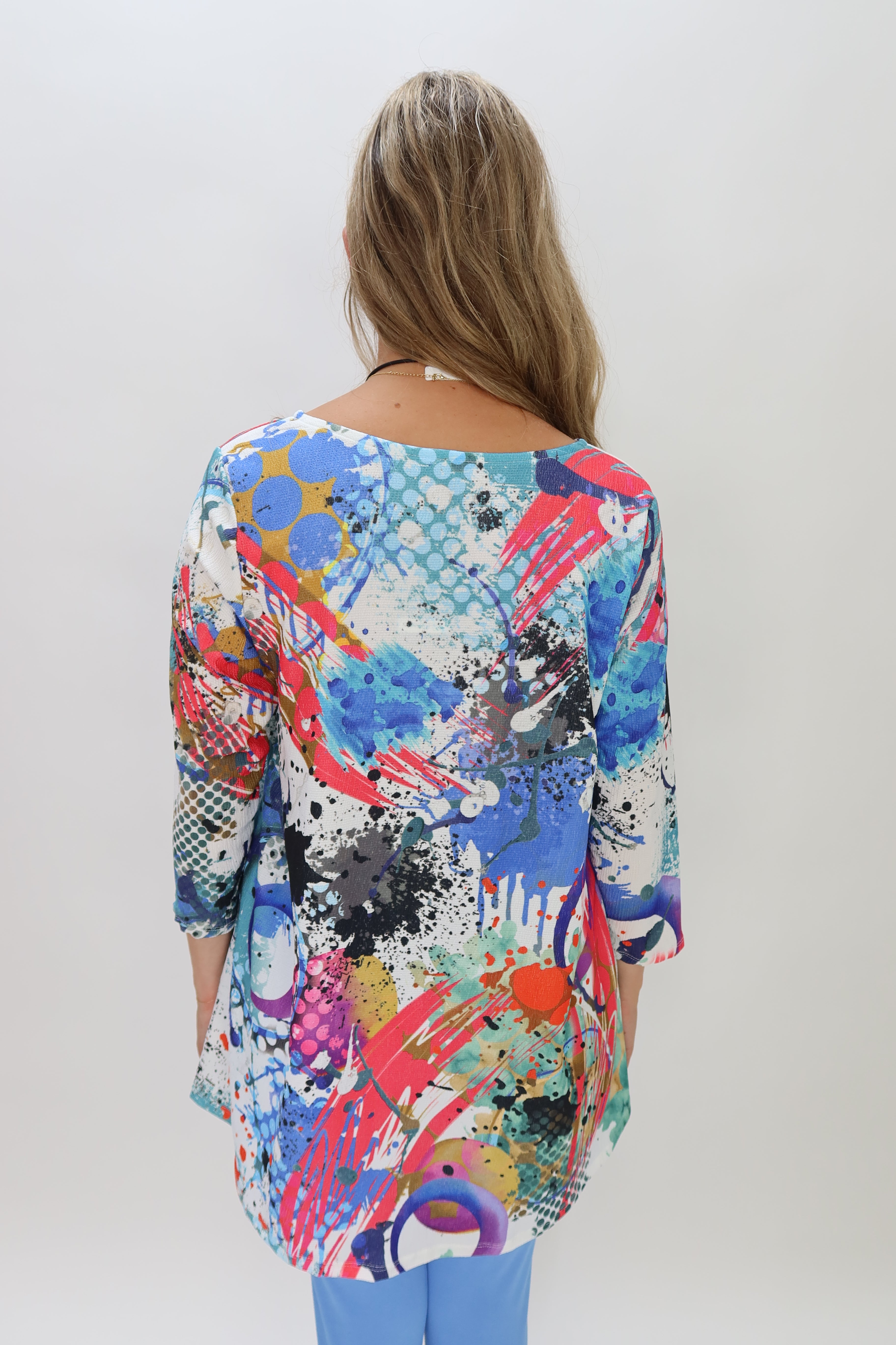 Colorful Graffiti Splatter Pattern Crepe Crew Neck Top