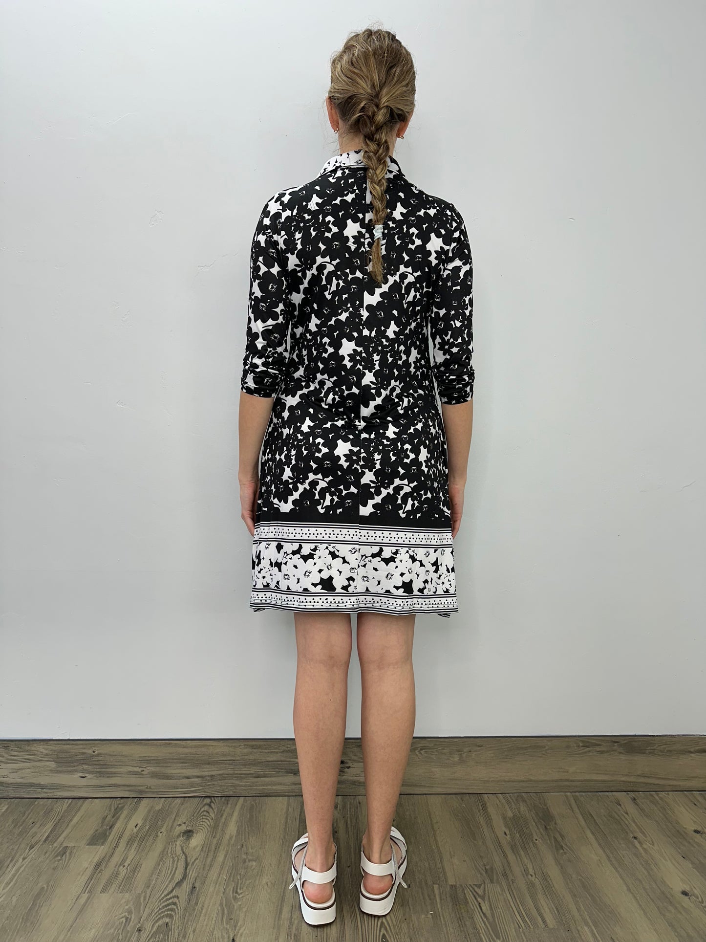 Black and White Floral 3/4 Sleeve Zip Up Dress