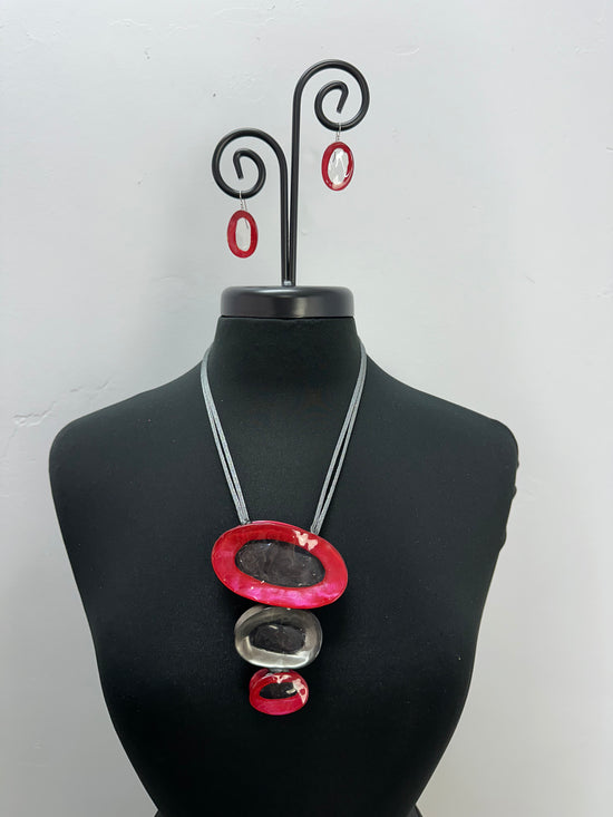 Cherry Red 3 Tier Pendant Necklace