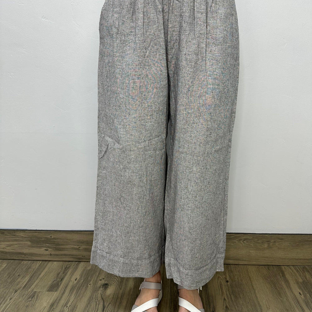 Light Gray Pleated Crop Pant