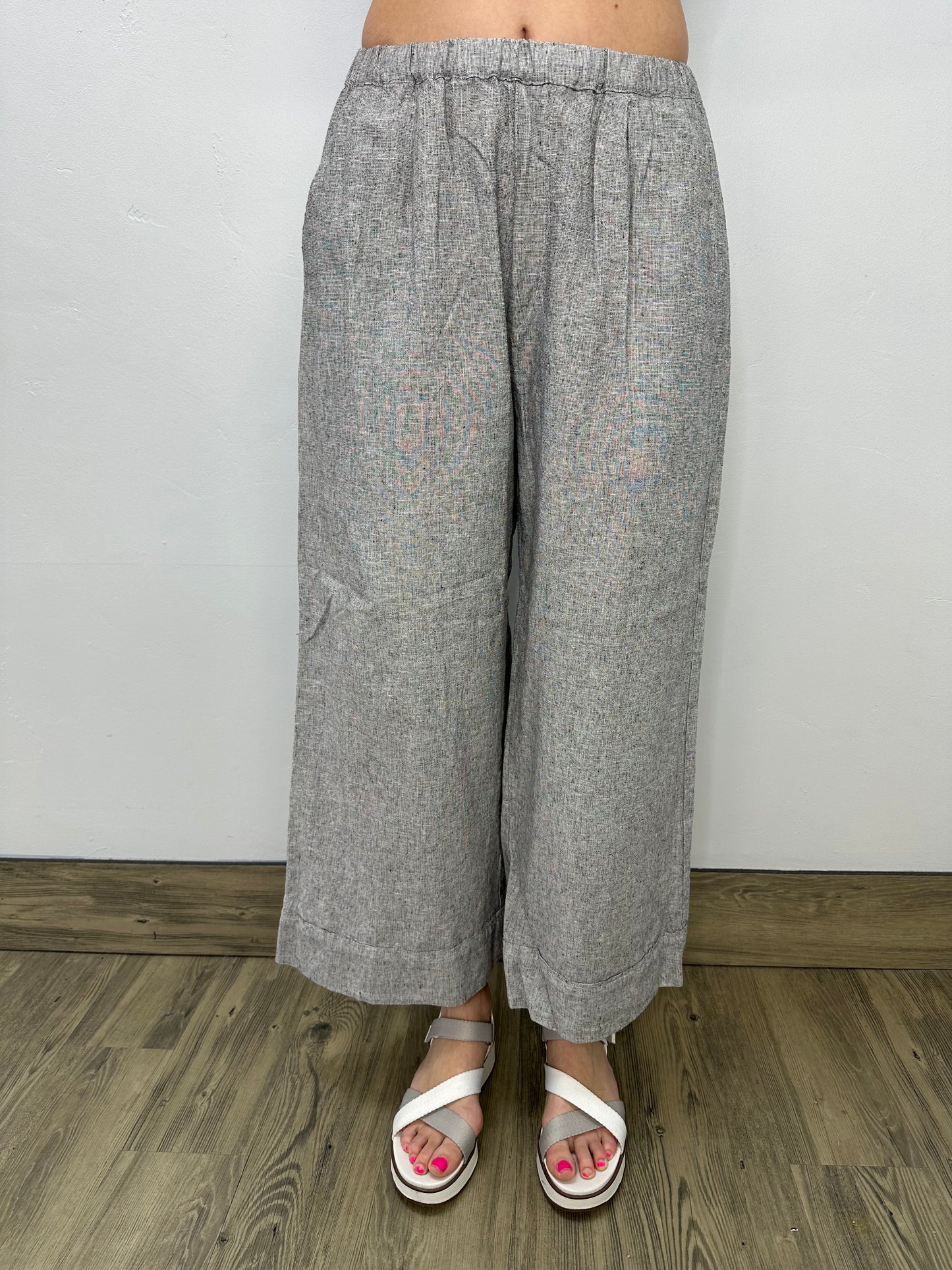 Light Gray Pleated Crop Pant