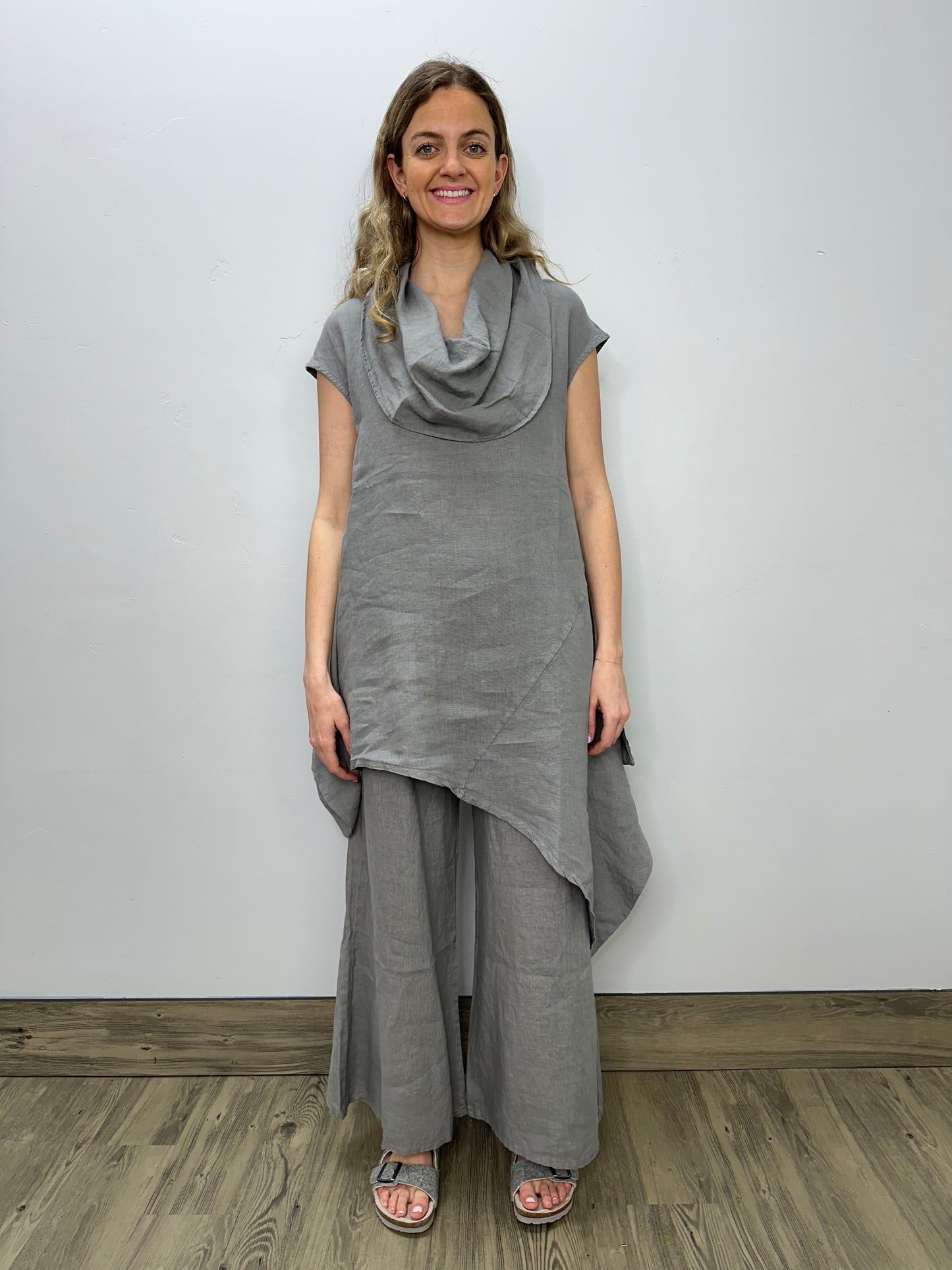 Gray Short Sleeve Cowl Neck Linen Tunic