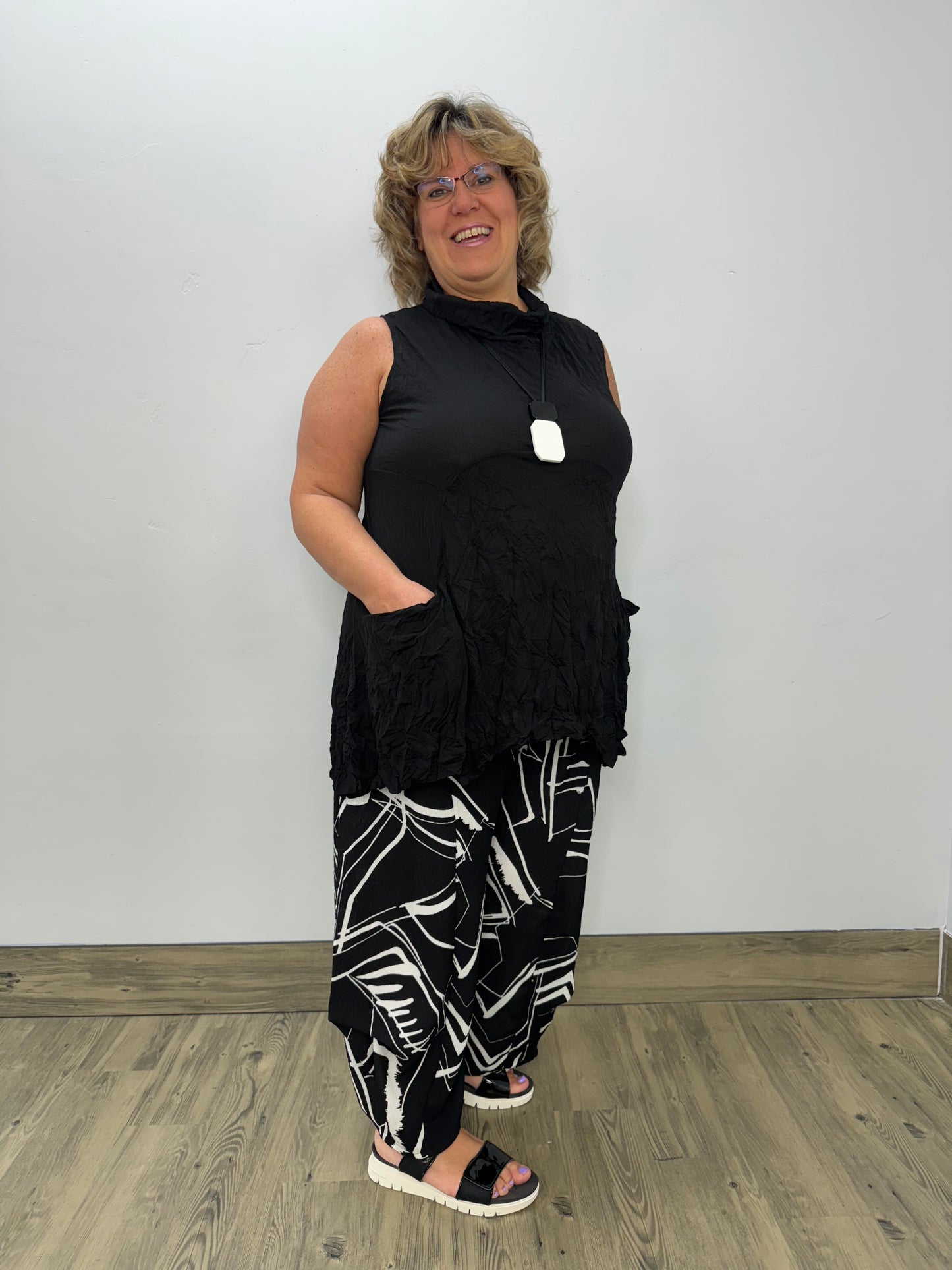 Black Sleeveless Crinkle Mesh Tunic