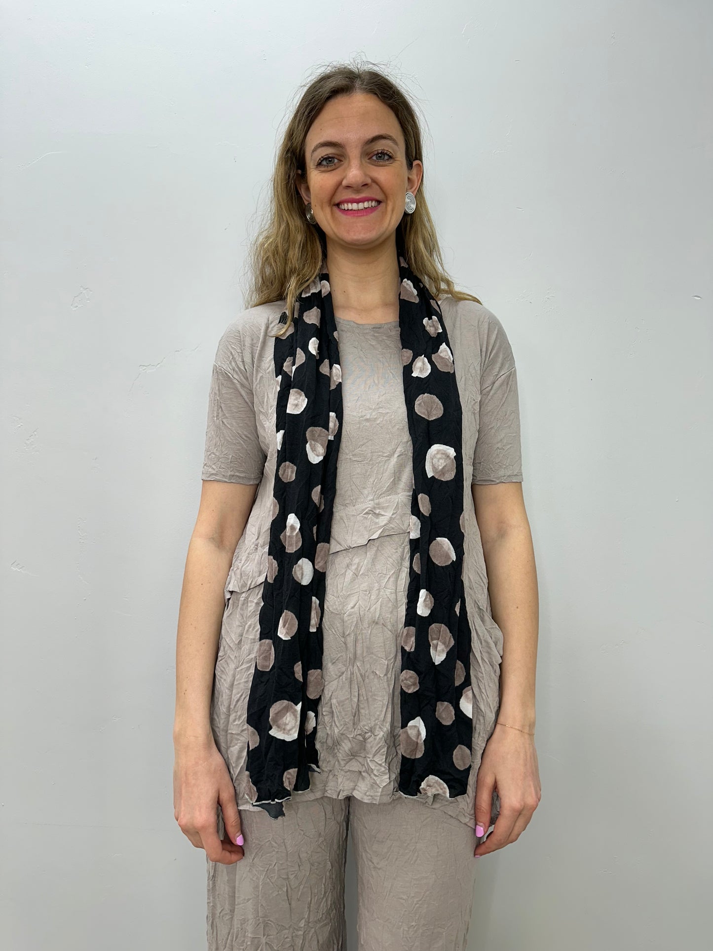 Charcoal Crinkle Mesh Scarf