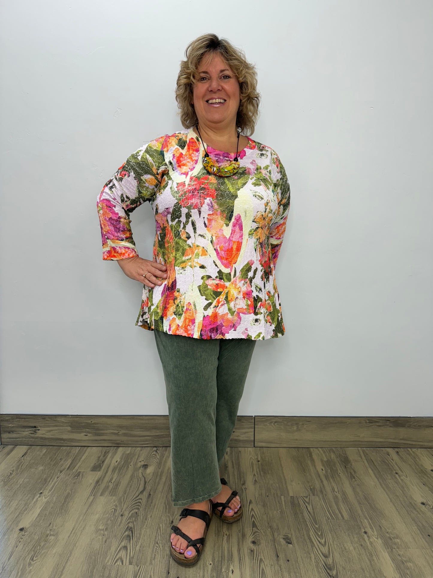 Floral Printed 3/4 Sleeve Crepe Tunic