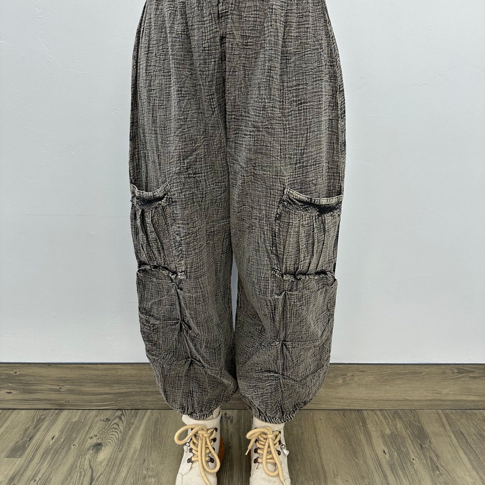 Stone Wash Gauze Pants with Tucks