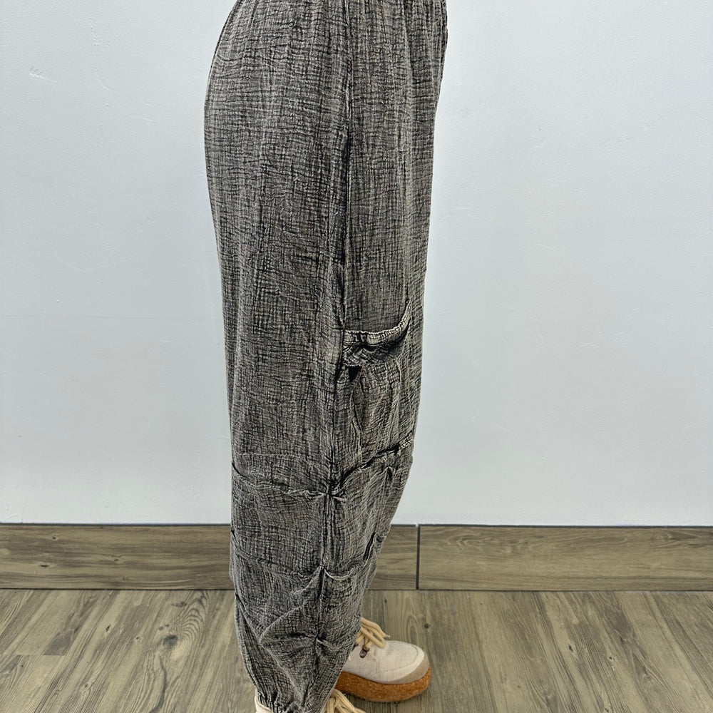 Stone Wash Gauze Pants with Tucks