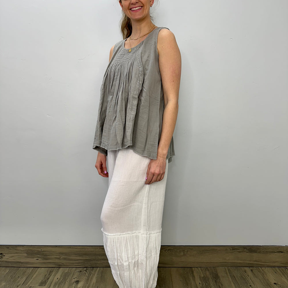 
                  
                    Grey Pleated Smock Sleeveless Flare Top
                  
                