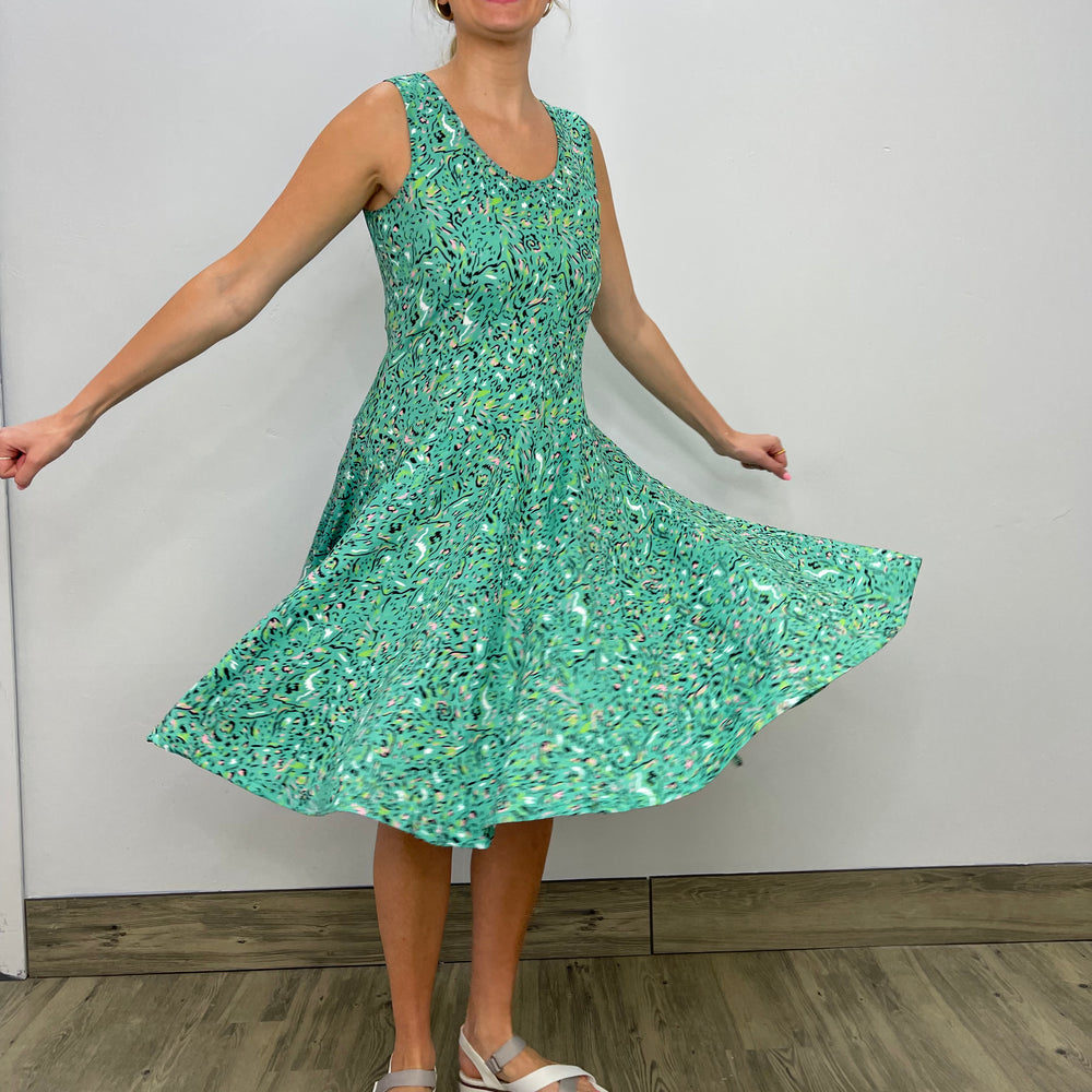 Green Pattern Sleeveless Scoop Neck Bubble Dress