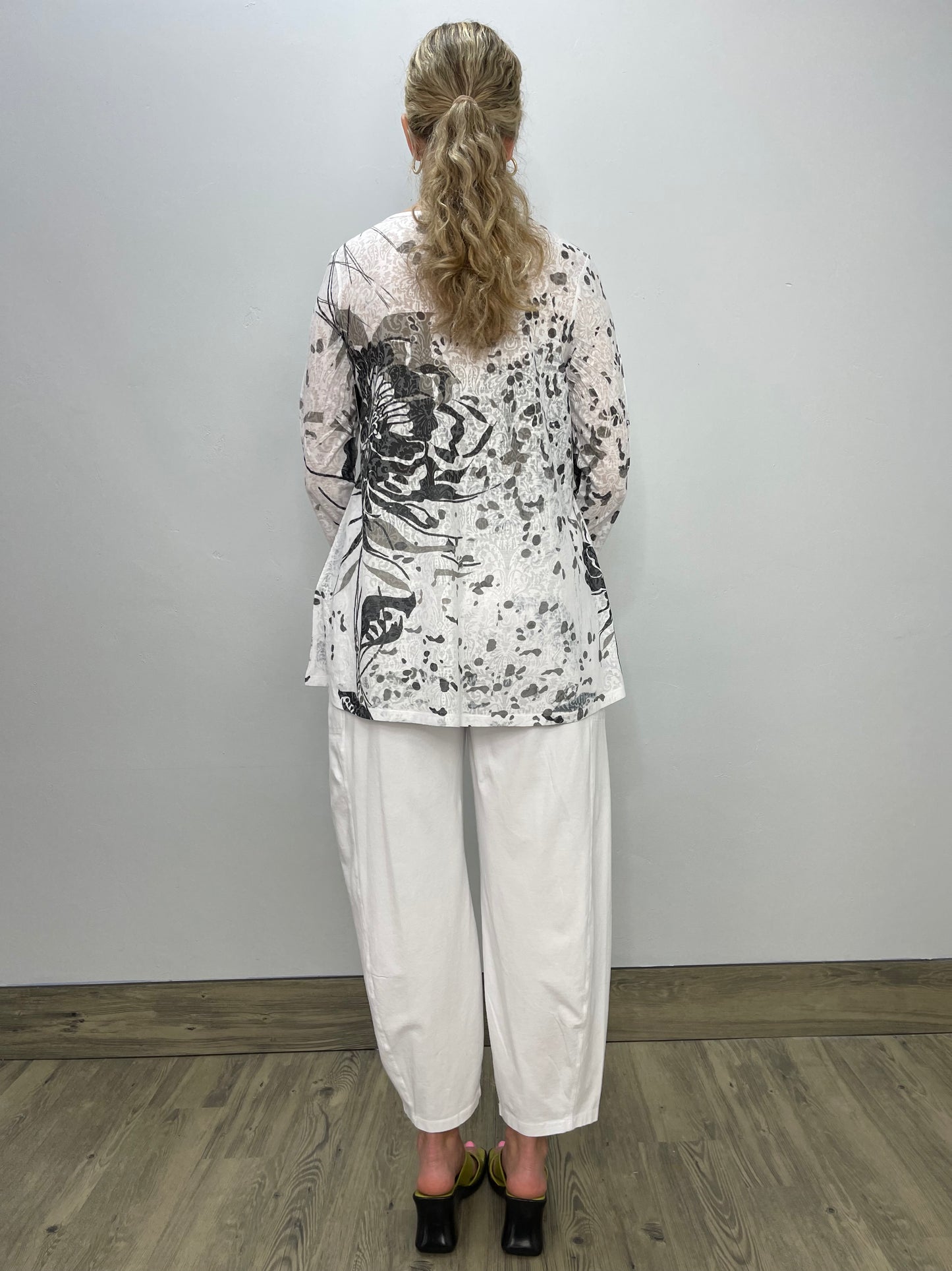 Black & White 3/4 Sleeve Crew Neck Burnout Tunic