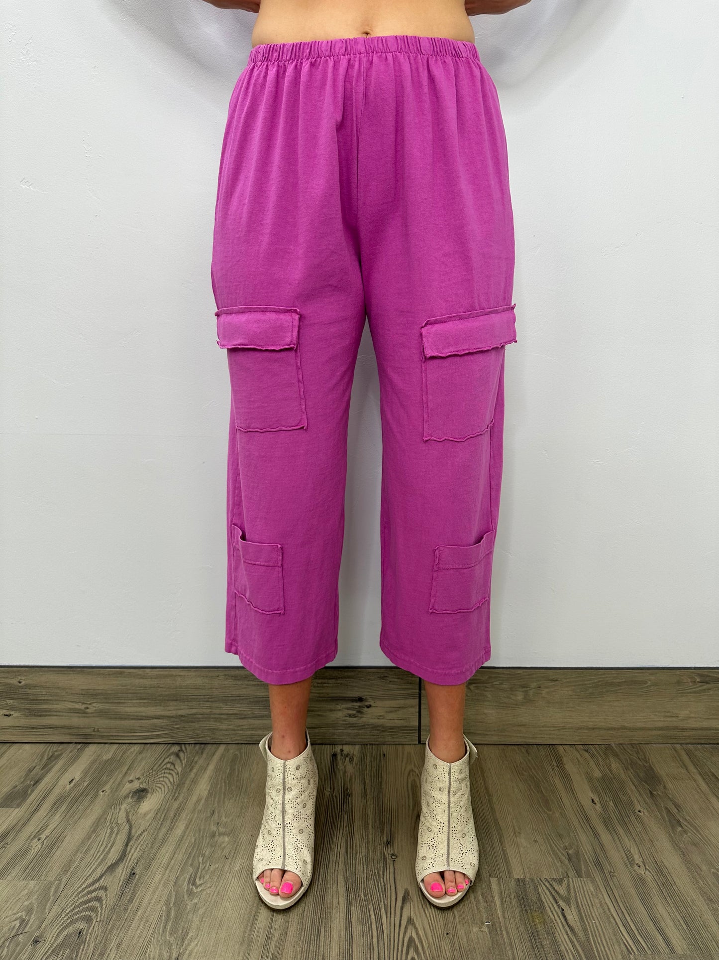 Berry Multi Pocket Crop Pant