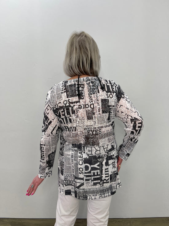 Load image into Gallery viewer, 3/4 Sleeve Newspaper Tunic
