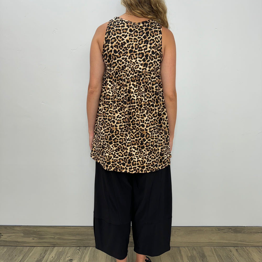 
                  
                    2AM Petite Sleeveless Brown Cheetah Tunic Tank
                  
                