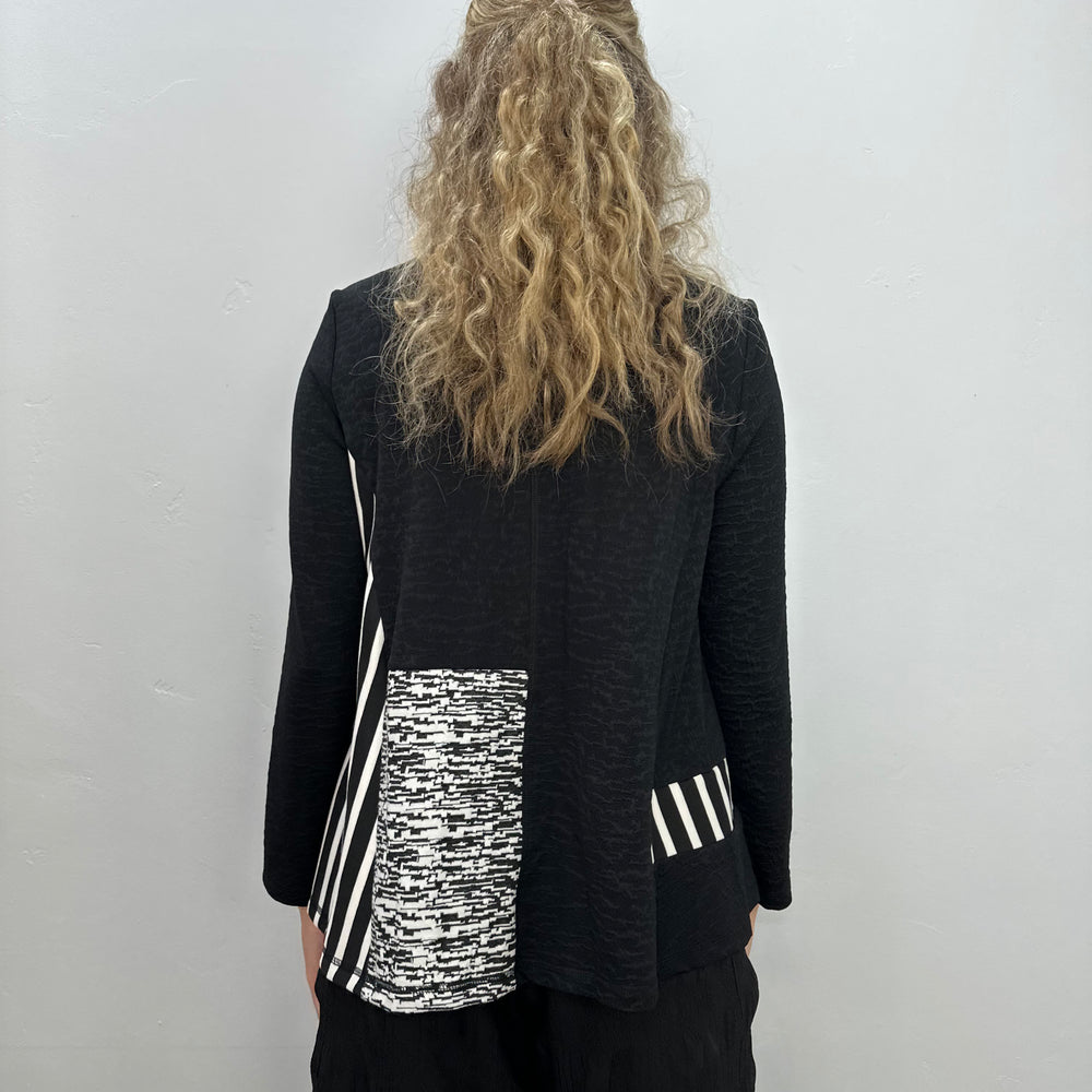 Black and Gray Pattern Tunic